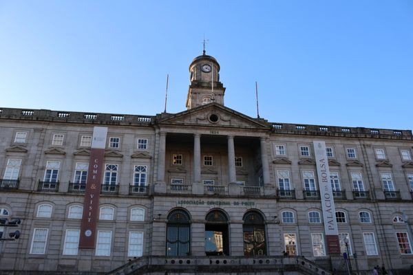 Palácio da Bolsa by null