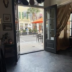 Criollo - Front door