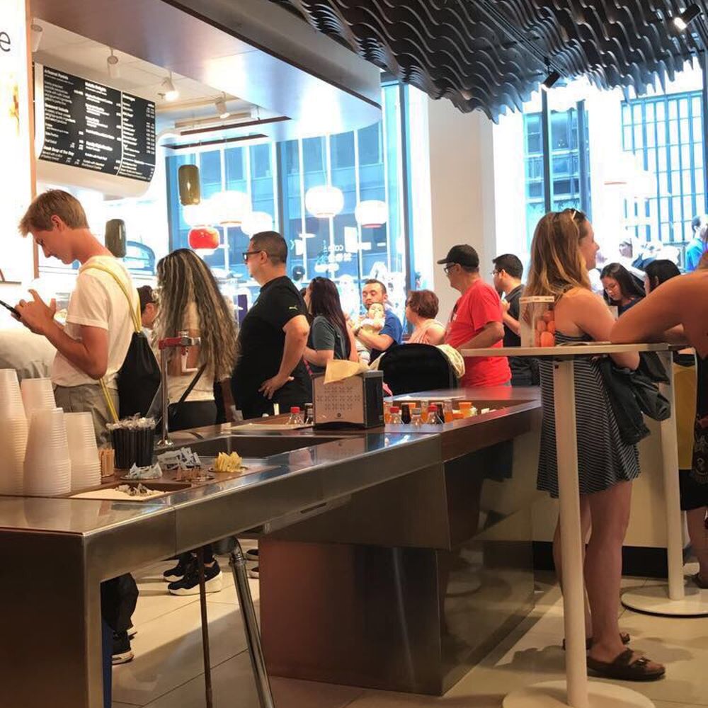 Nutella Cafe - Busy! - Desserts Near Me - Chicago, Illinois