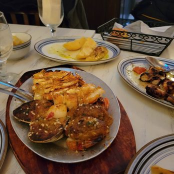 Psari Seafood Restaurant & Bar - Greek combo - Seafood Near Me - Astoria, New York Psari Seafood Restaurant & Bar - Greek combo - Seafood Near Me - Astoria, New York