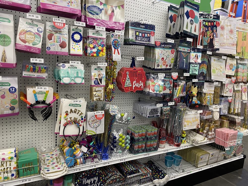 PARTY CITY Updated August 2024 3090 Mountain View Dr, Anchorage, Alaska Party Supplies