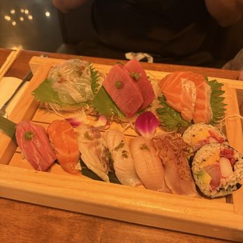 Sushi Hana - Sushi Bars Near Me - Los Angeles, California
