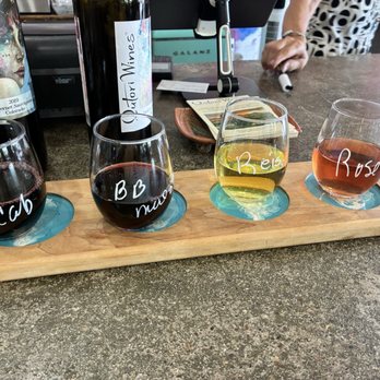 Qutori Wines - Flight of wines - Wine Tasting Room Near Me - Paonia, Colorado Qutori Wines - Flight of wines - Wine Tasting Room Near Me - Paonia, Colorado