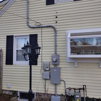 Austin Smith Electric - 200amp meter base and panel upgrade - Electricians Near Me - Indianapolis, Indiana Austin Smith Electric - 200amp meter base and panel upgrade - Electricians Near Me - Indianapolis, Indiana