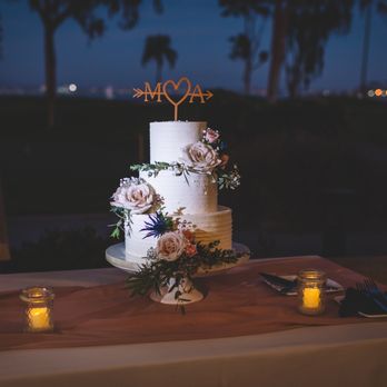 Aon Events - A photo that Danny took of our pin spot lighting that he provided for our cake. - DJs Near Me - Santa Rosa, California