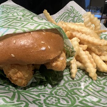 Raising Cane's - Chicken sandwich combo, with drink - Fast Food Near Me - New York, New York Raising Cane's - Chicken sandwich combo, with drink - Fast Food Near Me - New York, New York