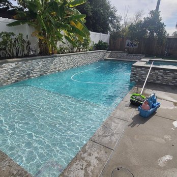 Priority Pool Service - Pool Cleaners Near Me - Riverside, California