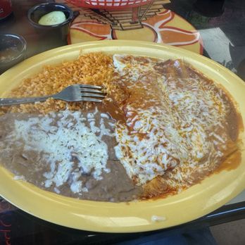 Taqueria la Esmeralda - Enchilada Plate - Mexican Near Me - Sonora, California