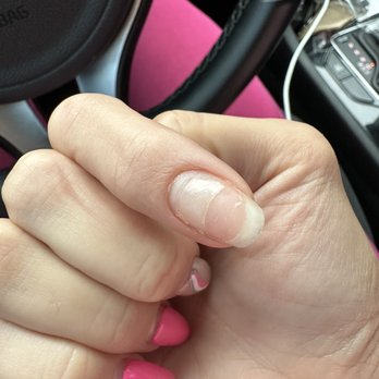 A La Mode Nail Spa & Lounge - Primer on nail, gel x nail was not properly applied and flipped off - Waxing Near Me - Whittier, California