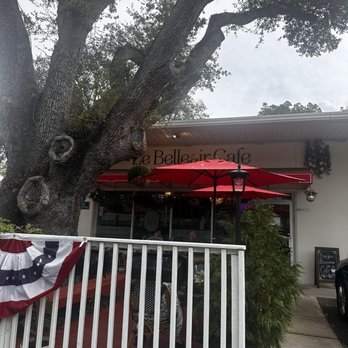 Le Belleair Cafe - Outdoors seating - Cafes Near Me - Clearwater, Florida Le Belleair Cafe - Outdoors seating - Cafes Near Me - Clearwater, Florida