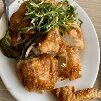China Bistro - Deep Fried Crispy Fried Chicken with Scallions and Soy Sauce - Cantonese Near Me - Rosemead, California China Bistro - Deep Fried Crispy Fried Chicken with Scallions and Soy Sauce - Cantonese Near Me - Rosemead, California