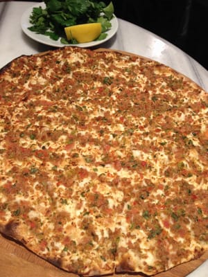 Forno Balat, İstanbul 'un En İyi Kahvaltı, Lahmacun ve Pizza & Pide Mekanları, Sizinle! by null