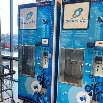Supreme Clean Laundry - U can buy water here too alkaline & premium /regular!!! One stop shopping - Laundromat Near Me - Chula Vista, California