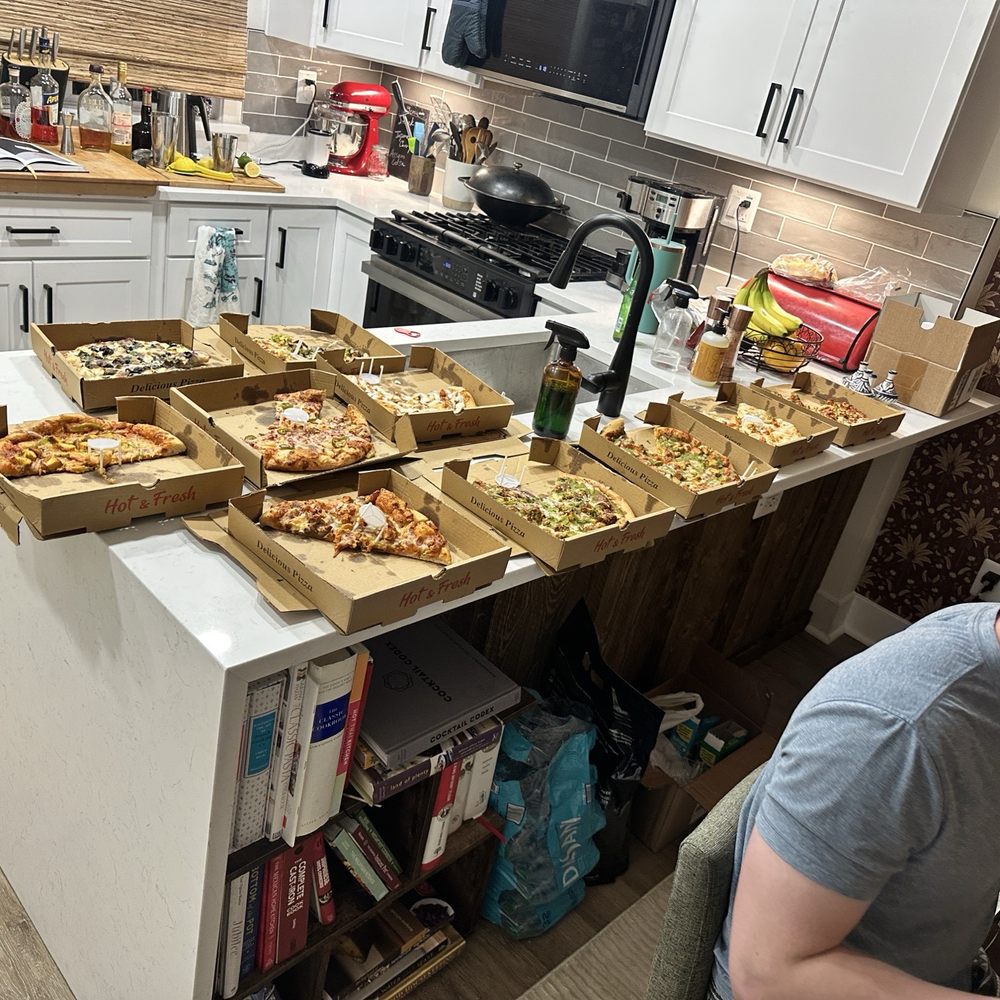 Mad Over Pizzas - Pizza Near Me - Washington, DC, District of Columbia Mad Over Pizzas - Pizza Near Me - Washington, DC, District of Columbia