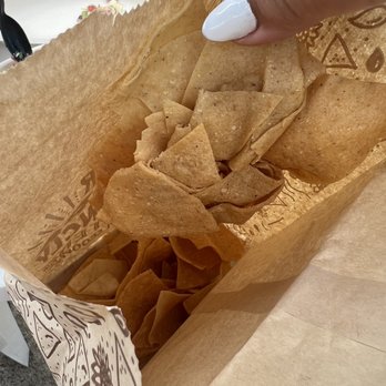 Chipotle Mexican Grill - Stale chips - Fast Food Near Me - Parsippany, New Jersey