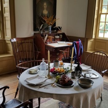 Dey Mansion Washingtons Headquarters - A standard table for entertaining guests - Museums Near Me - Wayne, New Jersey