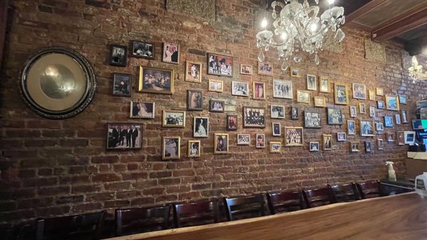 Lil' Frankie's Grocery by null