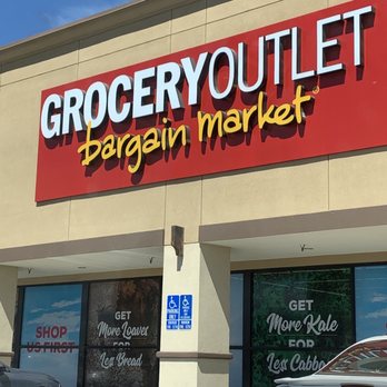 Grocery Outlet - Entrance to store - Grocery Near Me - Lemoore, California