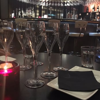 Searcys Champagne Bar - Champagne Bars Near Me - London, XGL Searcys Champagne Bar - Champagne Bars Near Me - London, XGL
