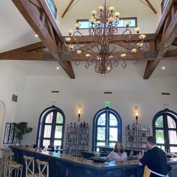 Robert Hall Winery - Beautiful chandelier and tasting room - Wine Tasting Room Near Me - Paso Robles, California Robert Hall Winery - Beautiful chandelier and tasting room - Wine Tasting Room Near Me - Paso Robles, California