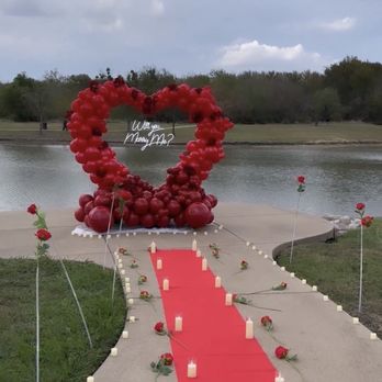 M.A.D Events - Balloon Services Near Me