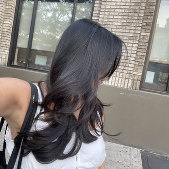 Delacqua Salon & Spa - Hair Salons Near Me - Brooklyn, New York
