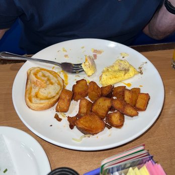 Megg's Cafe - Last portion of Ham & Egg Omelet, Home Fries & CheeseToast. - Bakeries Near Me - Temple, Texas