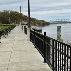 Glascock's Landing - Wide walkway