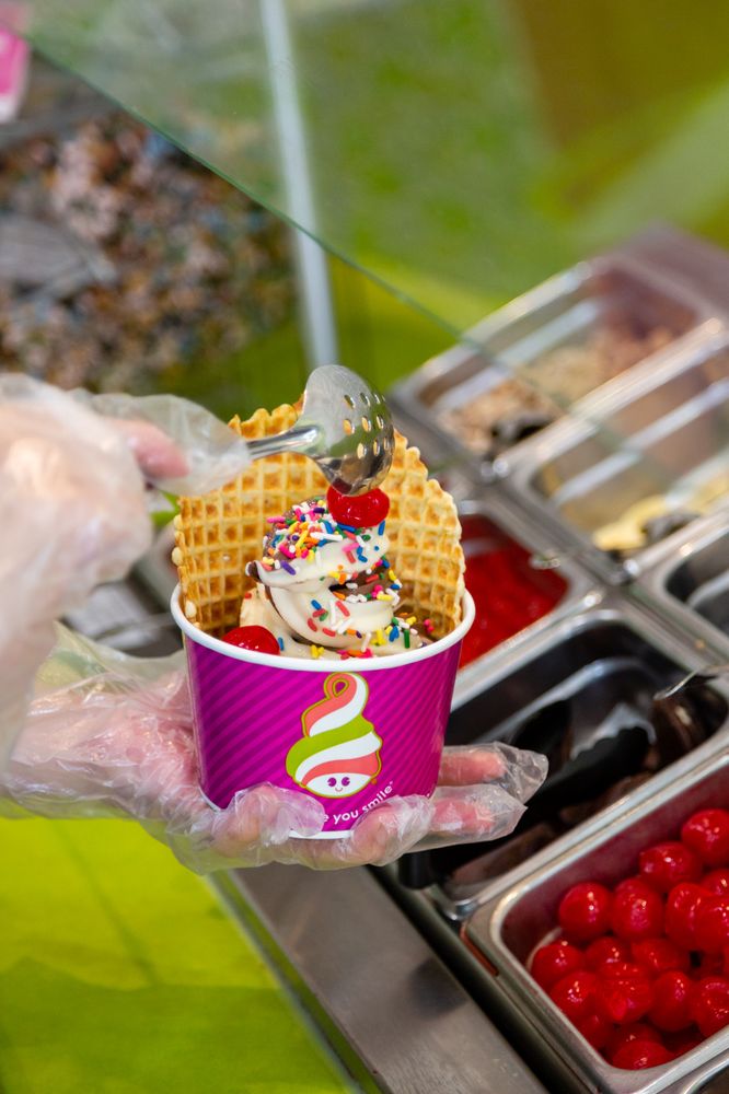 MENCHIE’S FROZEN YOGURT Spring, Texas 49 Photos & 45 Reviews Ice