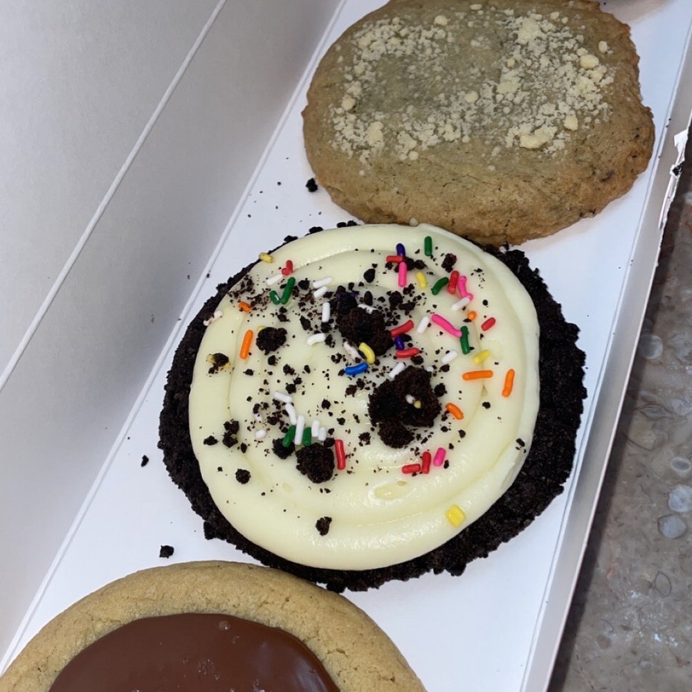 Crumbl - Benton - Hazelnut, Oreo, Blueberry, & Snickerdoodle - Bakeries Near Me - Benton, Arkansas Crumbl - Benton - Hazelnut, Oreo, Blueberry, & Snickerdoodle - Bakeries Near Me - Benton, Arkansas