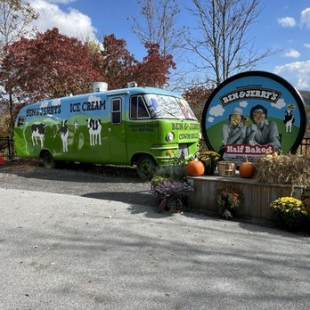 Ben & Jerry’s - Cute photo op - Ice Cream & Frozen Yogurt Near Me - Waterbury, Vermont Ben & Jerry’s - Cute photo op - Ice Cream & Frozen Yogurt Near Me - Waterbury, Vermont