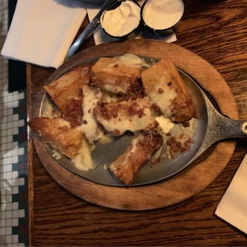 Brady's Tavern - Potato wedges - American Near Me - Beverly Hills, Michigan