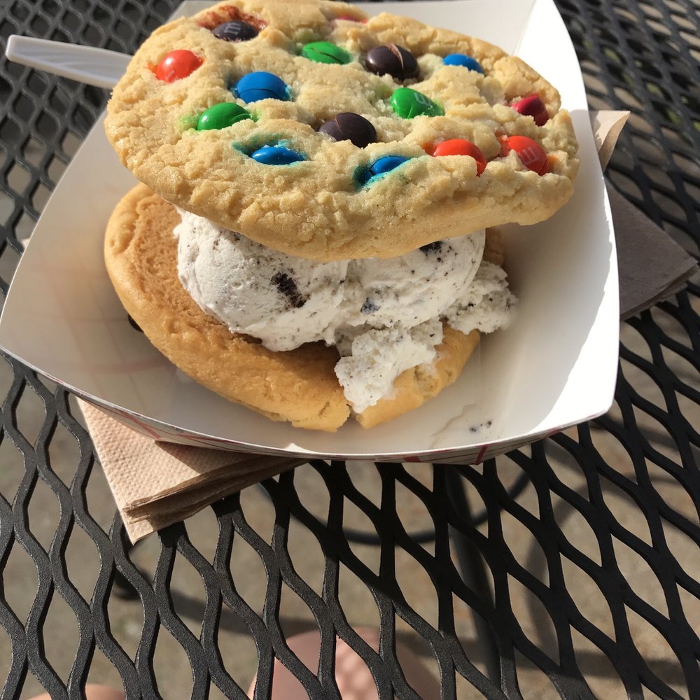 Borden's Ice Cream Shoppe - Ice Cream & Frozen Yogurt Near Me - Lafayette, Louisiana Borden's Ice Cream Shoppe - Ice Cream & Frozen Yogurt Near Me - Lafayette, Louisiana