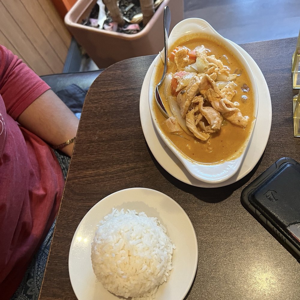 Sanphan Thai Cuisine - Massaman curry - Thai Near Me - Washington, DC, District of Columbia