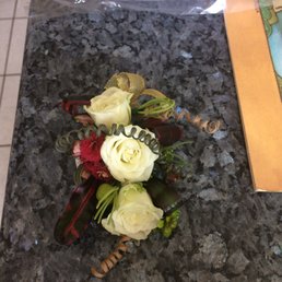 Organic corsage