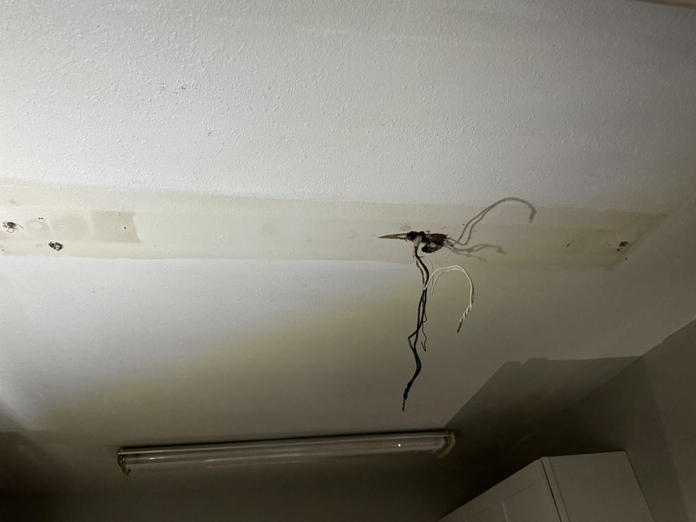 Slide of Guss Commercial & Residential Maintenance