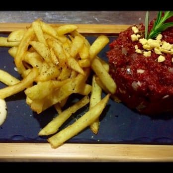 La Taberna de Lesseps - Delicioso #steaktartar - Steakhouses Near Me - Barcelona, B La Taberna de Lesseps - Delicioso #steaktartar - Steakhouses Near Me - Barcelona, B