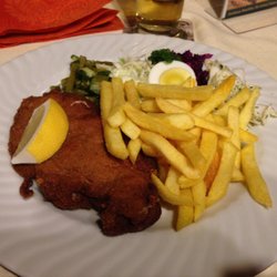 Gambrinus - Braumeistersteak (Cordon Beu) mit Pommes (wahlweise mit Kroketten)