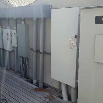East Coast Electric Services - 200 amp disconnect 800 amp disconnect and transfer switch for residence - Electricians Near Me - Charleston, South Carolina East Coast Electric Services - 200 amp disconnect 800 amp disconnect and transfer switch for residence - Electricians Near Me - Charleston, South Carolina