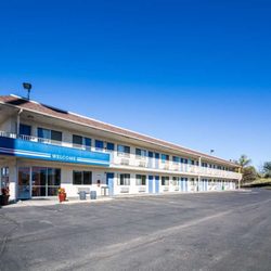 Motel 6 - exterior