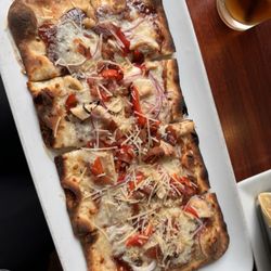 The Grill On Ocean Ave - Chicken & Bacon flatbread