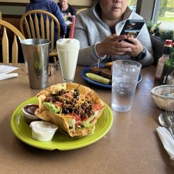 Mr Dougs Restaurant - Taco salad