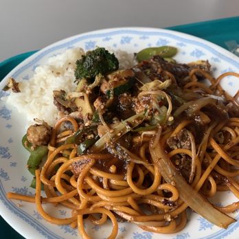 Kings Mongolian BBQ - Regular entree with rice - Mongolian Near Me - Rancho Cucamonga, California