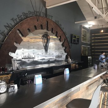 Top Shelf Tours - Centerpoint Brewing - Wine Tours Near Me Top Shelf Tours - Centerpoint Brewing - Wine Tours Near Me