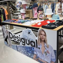 永安百貨 - Desigual ... Spanish fashion