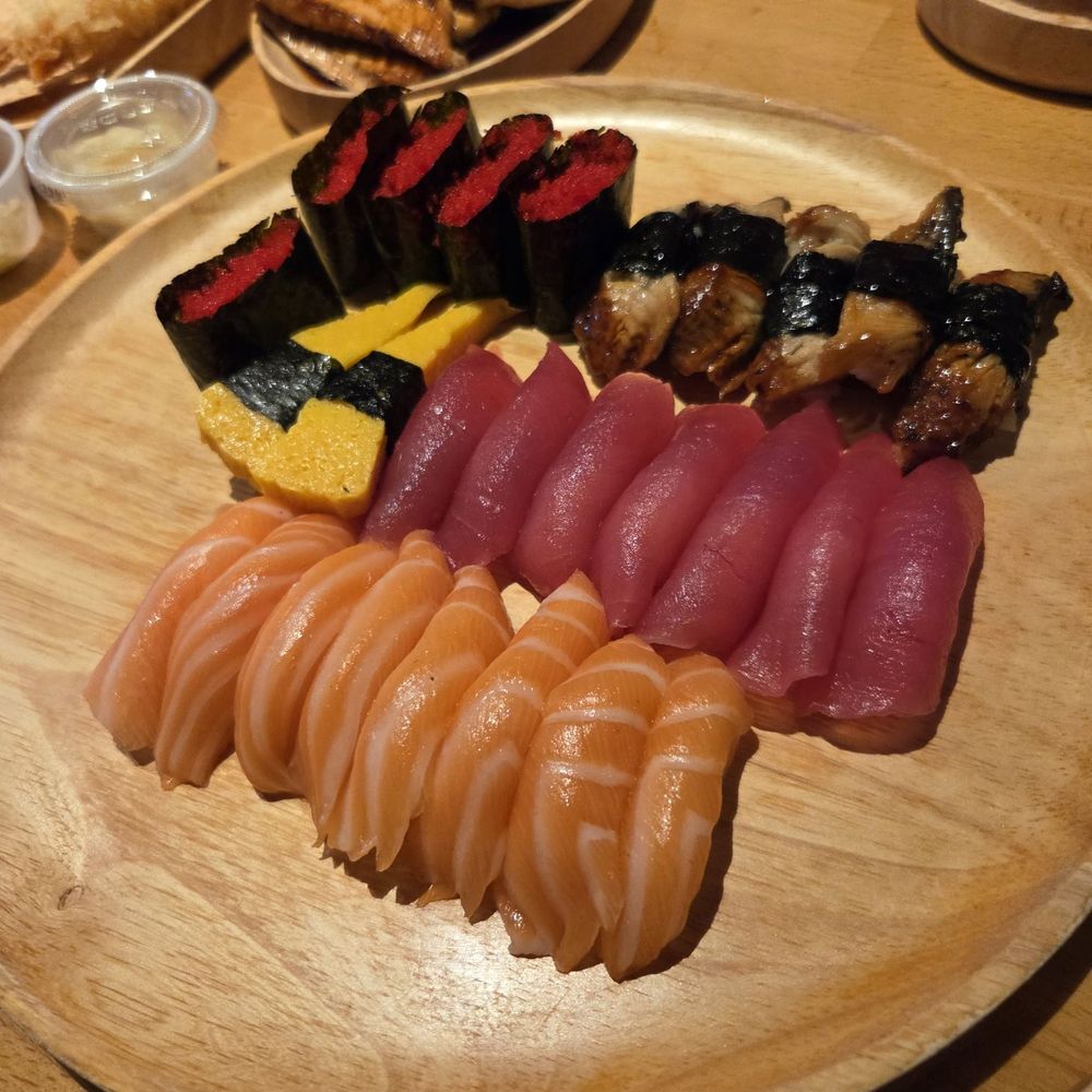 Akino - Sushi Bars Near Me - Elmhurst, New York Akino - Sushi Bars Near Me - Elmhurst, New York