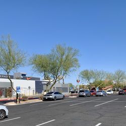 Tanger Outlets Phoenix - Side parking lot