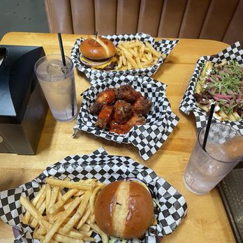 Fairplay - Cheese burger - Sports Bars Near Me - San Diego, California