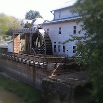 Jasper Riverwalk - Parks Near Me - Jasper, Indiana