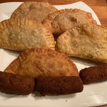 Mis Raices Restaurant - Empanadas y coquetas - Puerto Rican Near Me - Teaneck, New Jersey Mis Raices Restaurant - Empanadas y coquetas - Puerto Rican Near Me - Teaneck, New Jersey